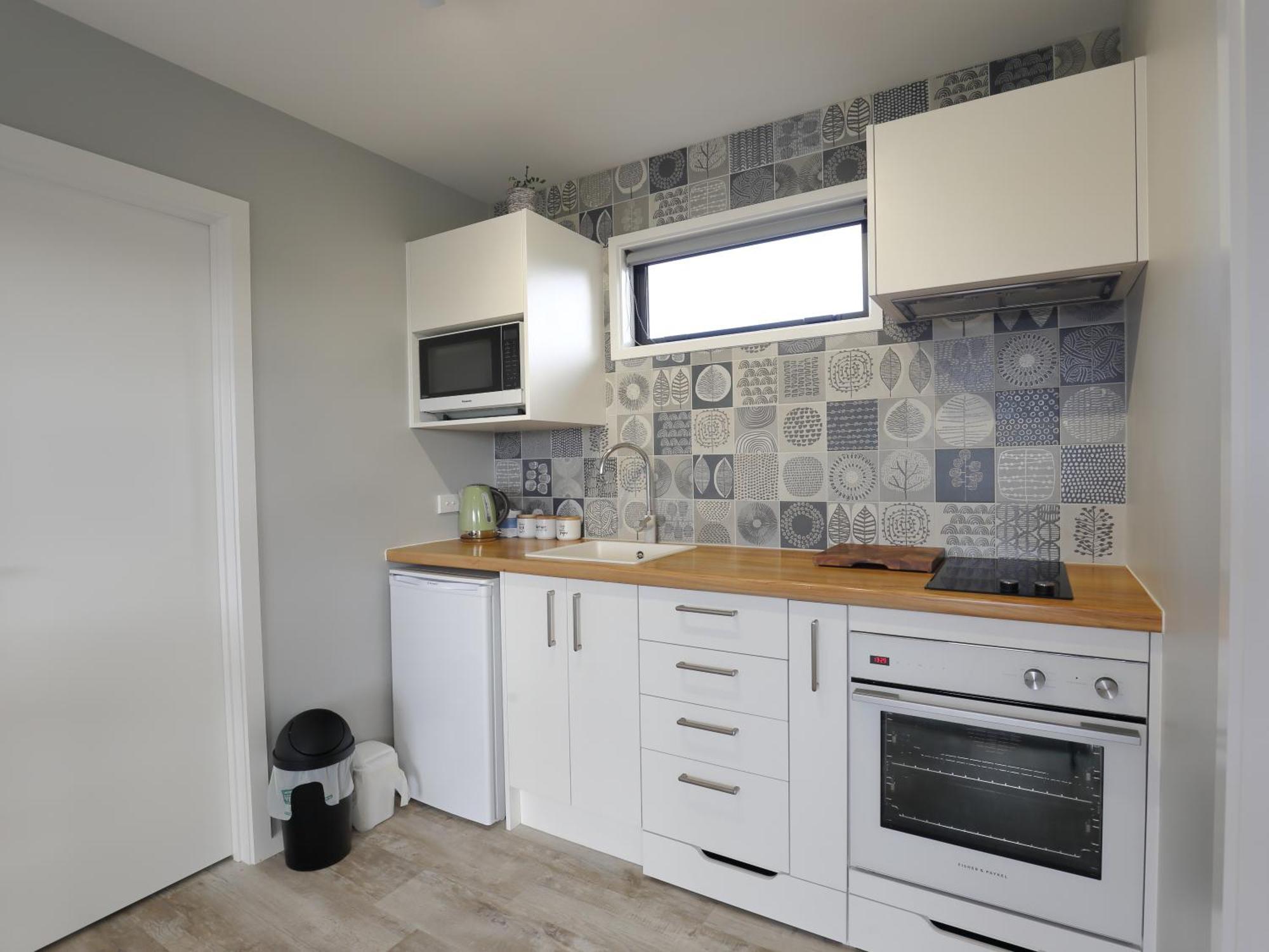 The Tui Studio - Te Anau Holiday Studio Luaran gambar