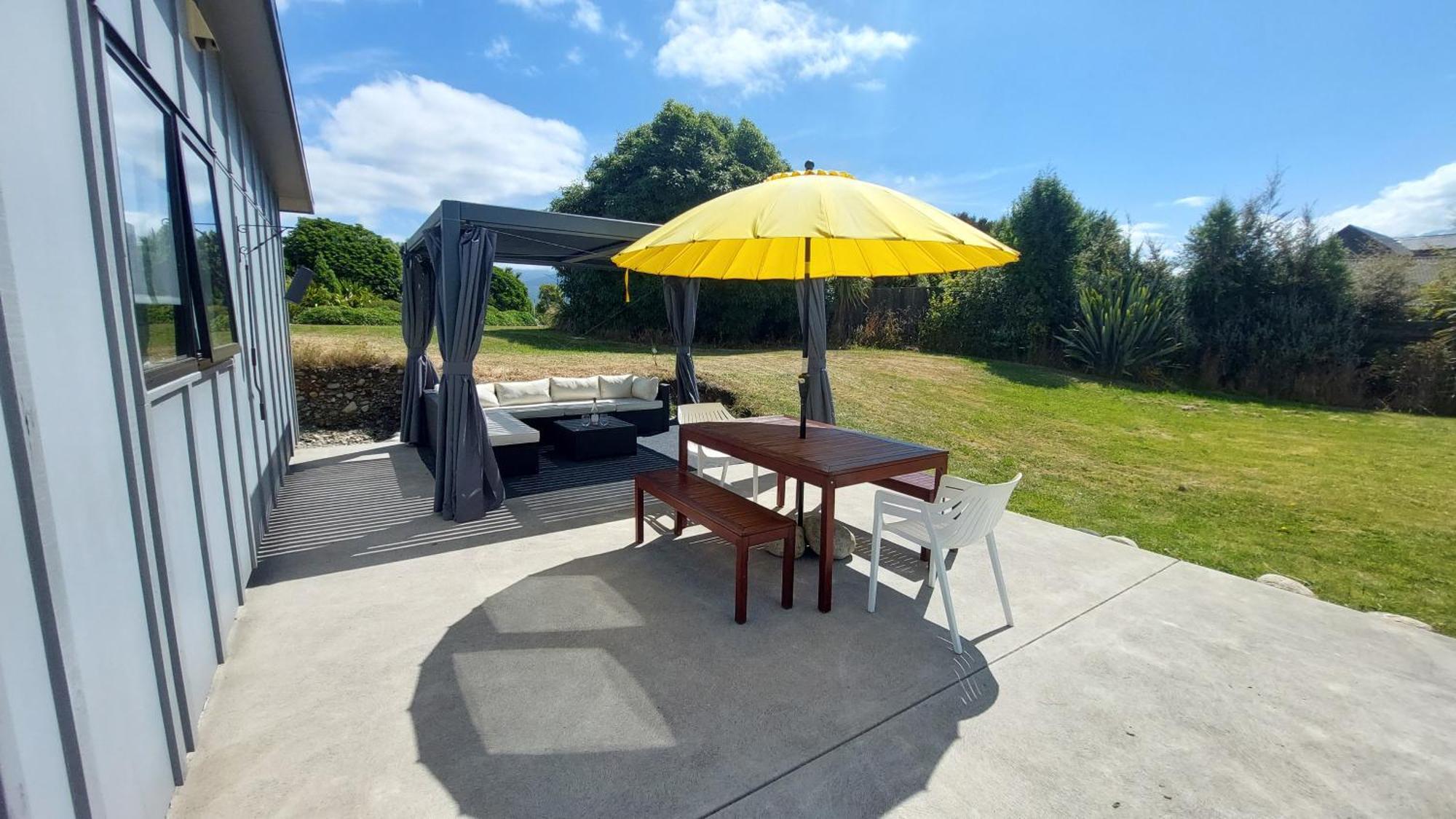 The Tui Studio - Te Anau Holiday Studio Luaran gambar