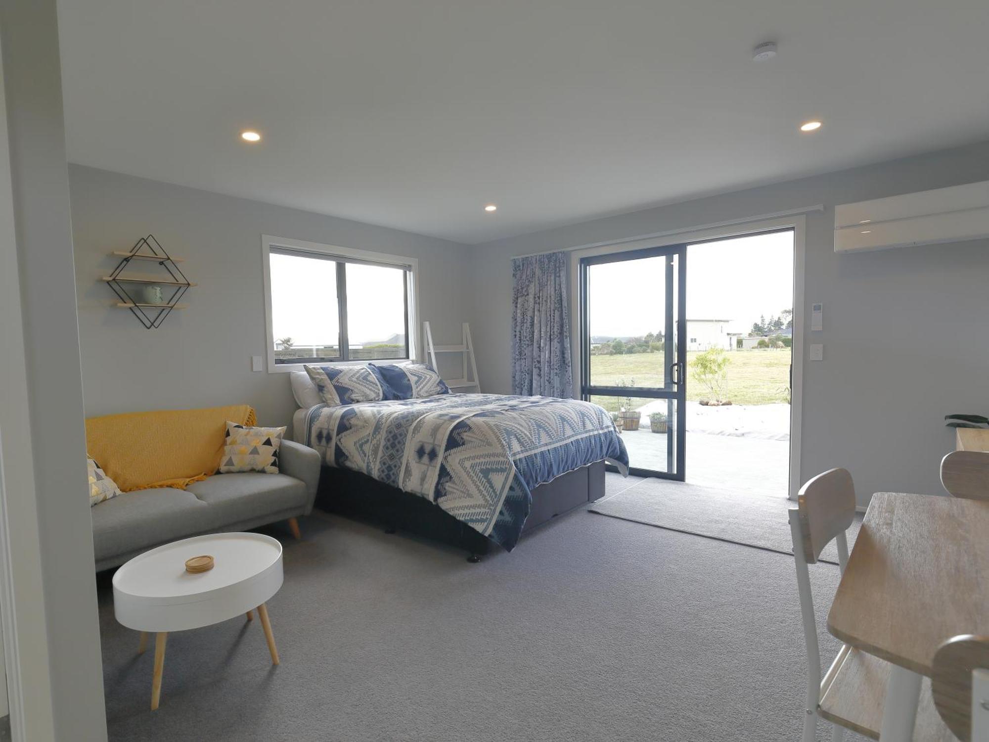 The Tui Studio - Te Anau Holiday Studio Luaran gambar
